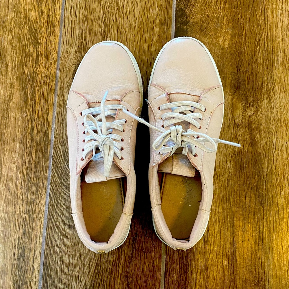 KAANAS pink sneakers
